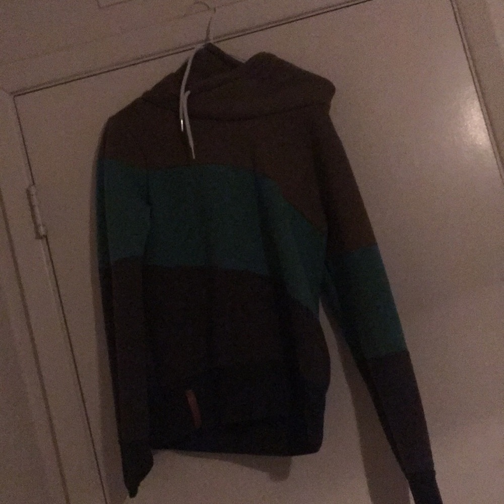 Pull over hoodie